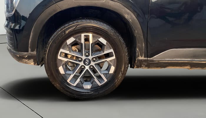2022 Hyundai VENUE SX 1.5 CRDI, Diesel, Manual, 82,166 km, Left Front Wheel