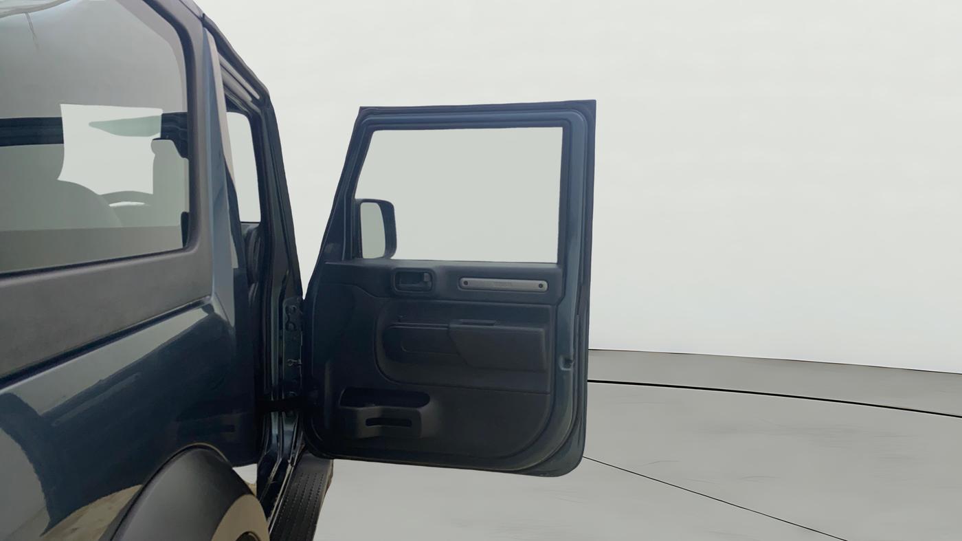 2022 Mahindra Thar LX D AT 4WD HT, Diesel, Automatic, 50,884 km, RHS Front Door