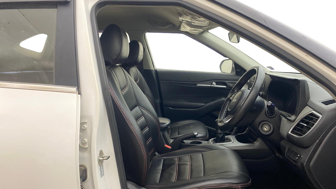 2021 KIA SELTOS HTK 1.5 PETROL, Petrol, Manual, 79,687 km, Right Side Front Door Cabin