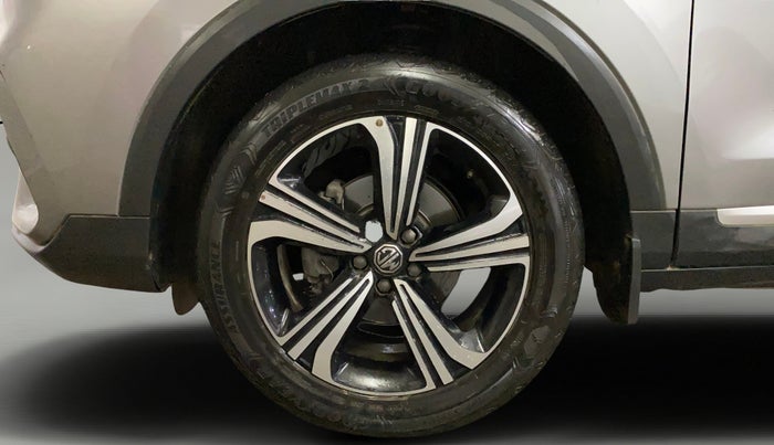 2022 MG ASTOR SHARP 1.5 CVT, Petrol, Automatic, 29,363 km, Left Front Wheel