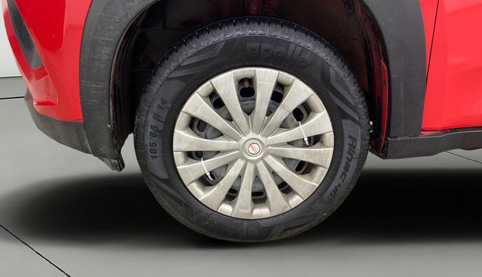 2019 Mahindra KUV 100 NXT K4+ P 6 STR, Petrol, Manual, 60,562 km, Left Front Wheel