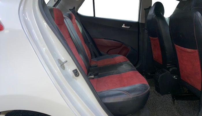 2016 Hyundai Grand i10 1.2 SPORTZ PRIME EDITION VTVT, Petrol, Manual, 89,568 km, Right Side Rear Door Cabin