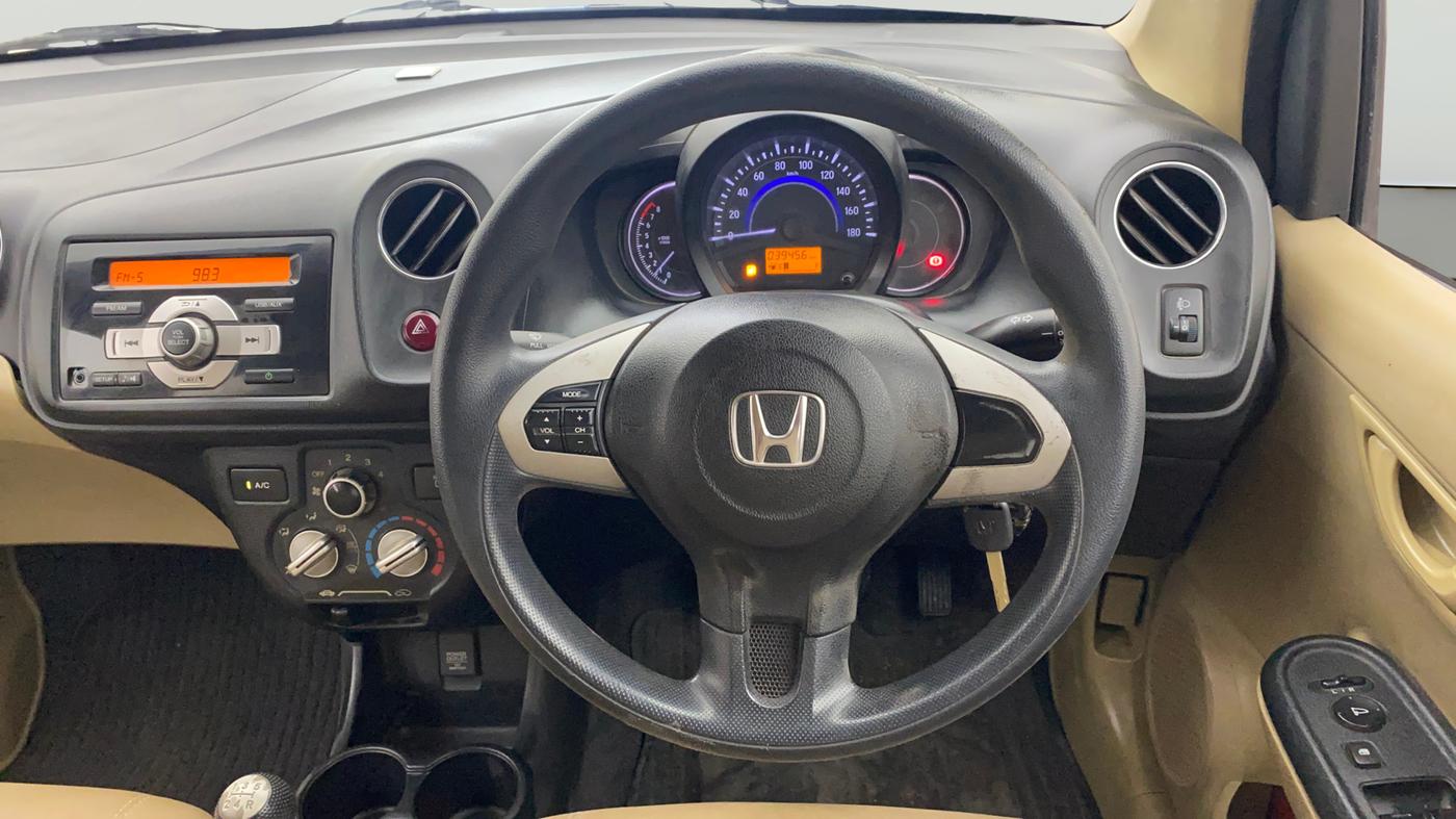 2015 Honda Brio S MT, Petrol, Manual, 39,737 km, Steering Wheel Close Up