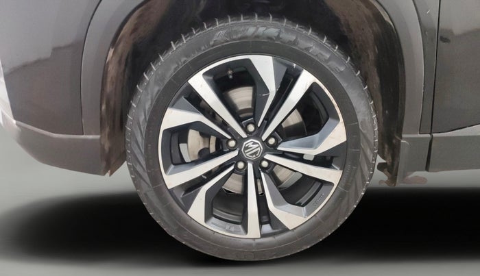 2023 MG HECTOR PLUS SHARP PRO 1.5 TURBO MT 6 STR, Petrol, Manual, 58,887 km, Left Front Wheel