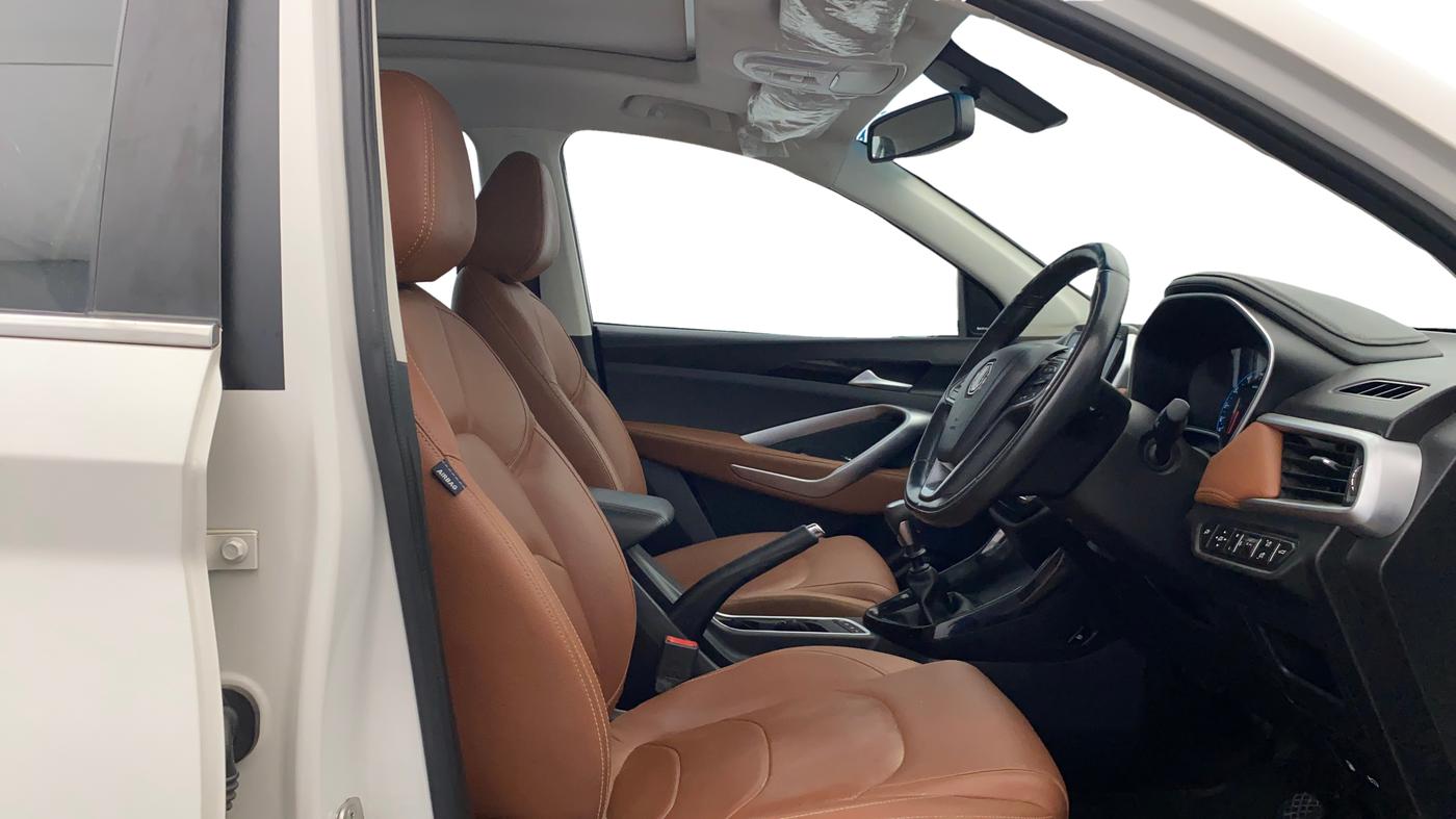 2021 MG HECTOR PLUS SHARP 1.5 PETROL TURBO HYBRID MT 6-STR, Petrol, Manual, 49,178 km, Right Side Front Door Cabin