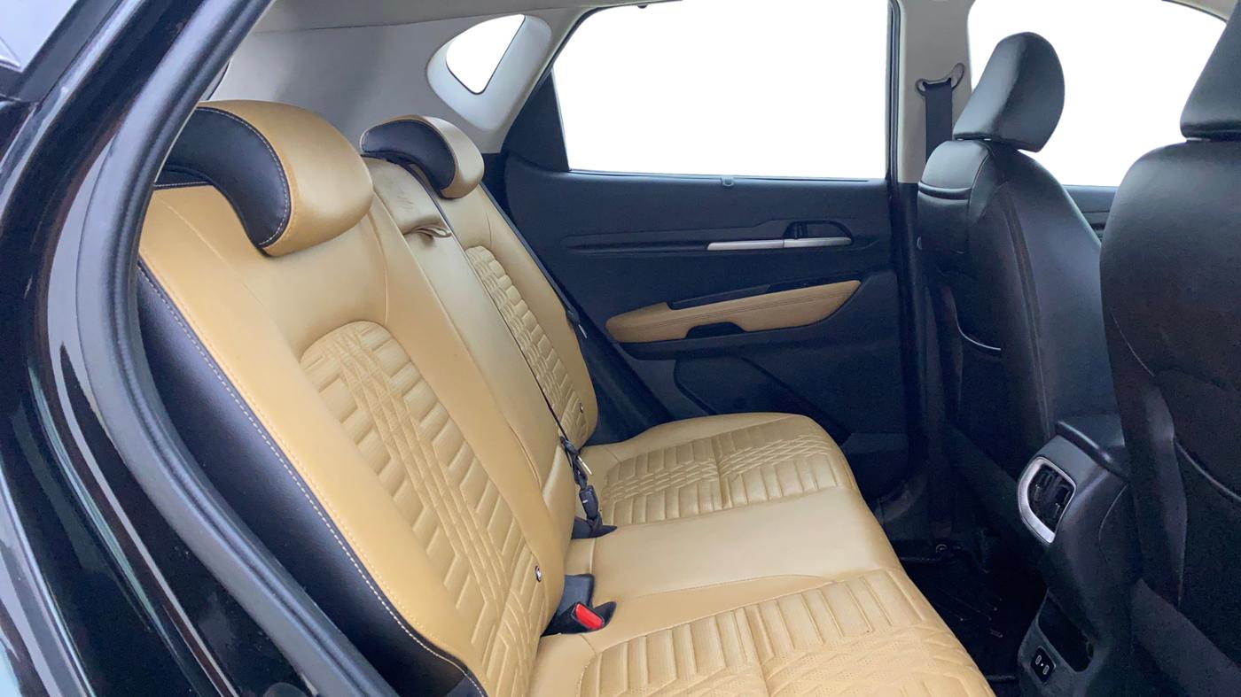 2024 KIA SONET HTX 1.5 AT, Diesel, Automatic, 61,870 km, Right Side Rear Door Cabin