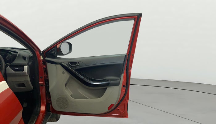 2019 Tata NEXON XMA PETROL, Petrol, Automatic, 33,035 km, RHS Front Door