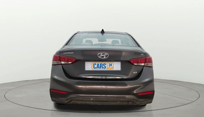 2019 Hyundai Verna 1.6 VTVT SX, Petrol, Manual, 49,243 km, Back/Rear