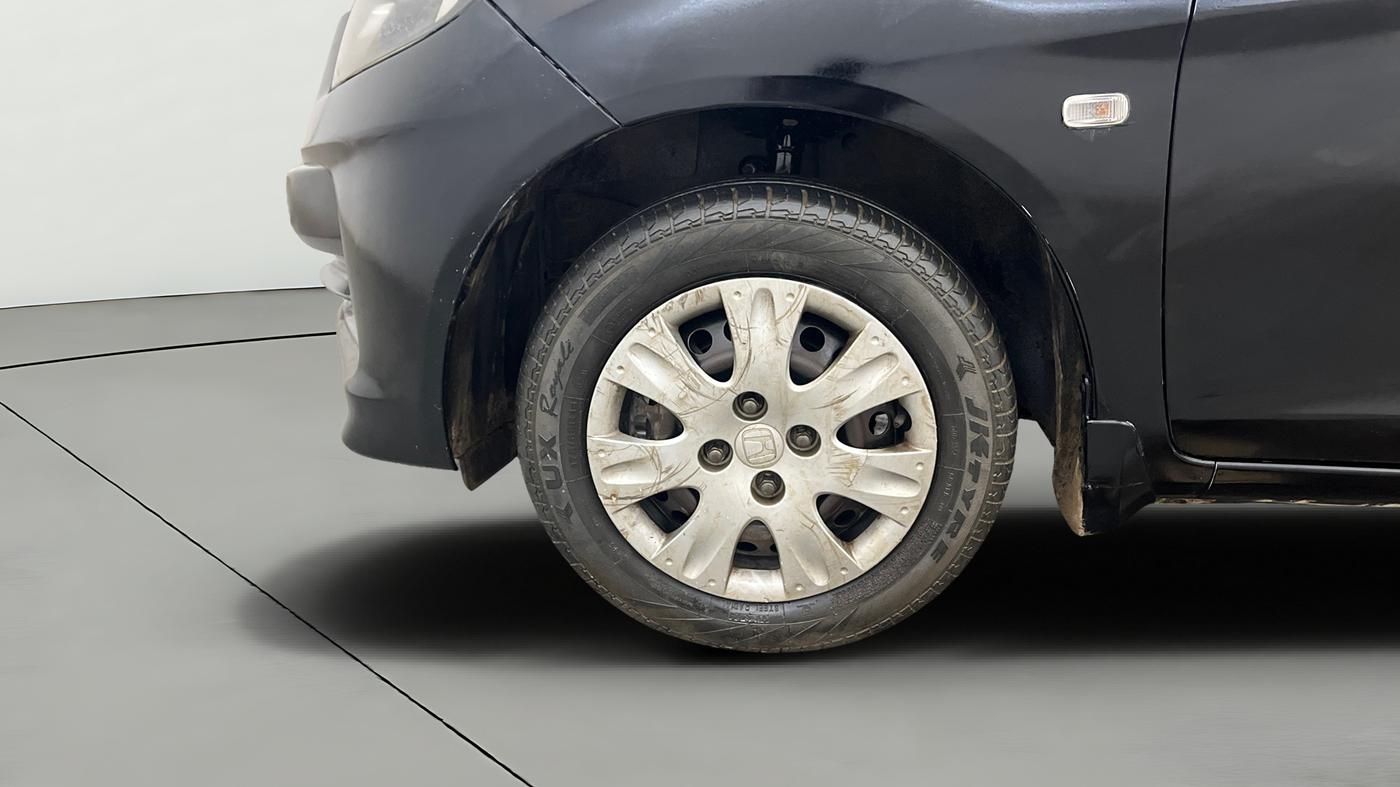 2013 Honda Amaze 1.2L I-VTEC S, Petrol, Manual, 1,26,750 km, Left Front Wheel