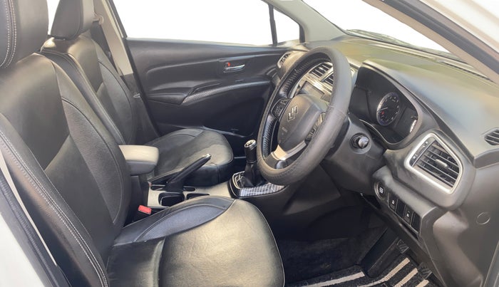 2022 Maruti S Cross ALPHA 1.5, Petrol, Manual, 47,877 km, Right Side Front Door Cabin