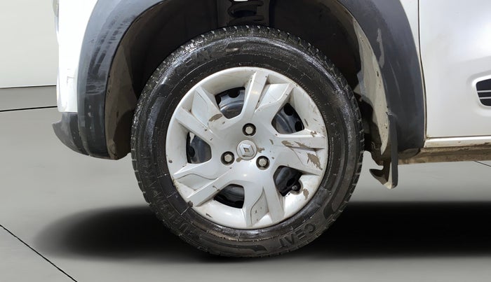 2024 Renault Kwid RXT 1.0 AMT, Petrol, Automatic, 10,574 km, Left Front Wheel