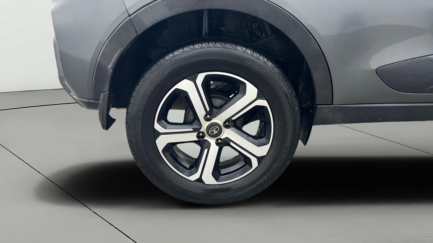 2021 Tata NEXON XZA PLUS (O) PETROL, Petrol, Automatic, 68,893 km, Right Rear Wheel