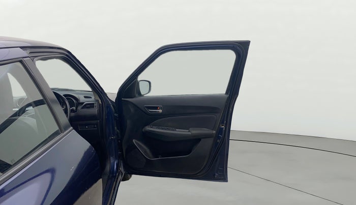 2022 Maruti Swift VXI, Petrol, Manual, 67,749 km, RHS Front Door