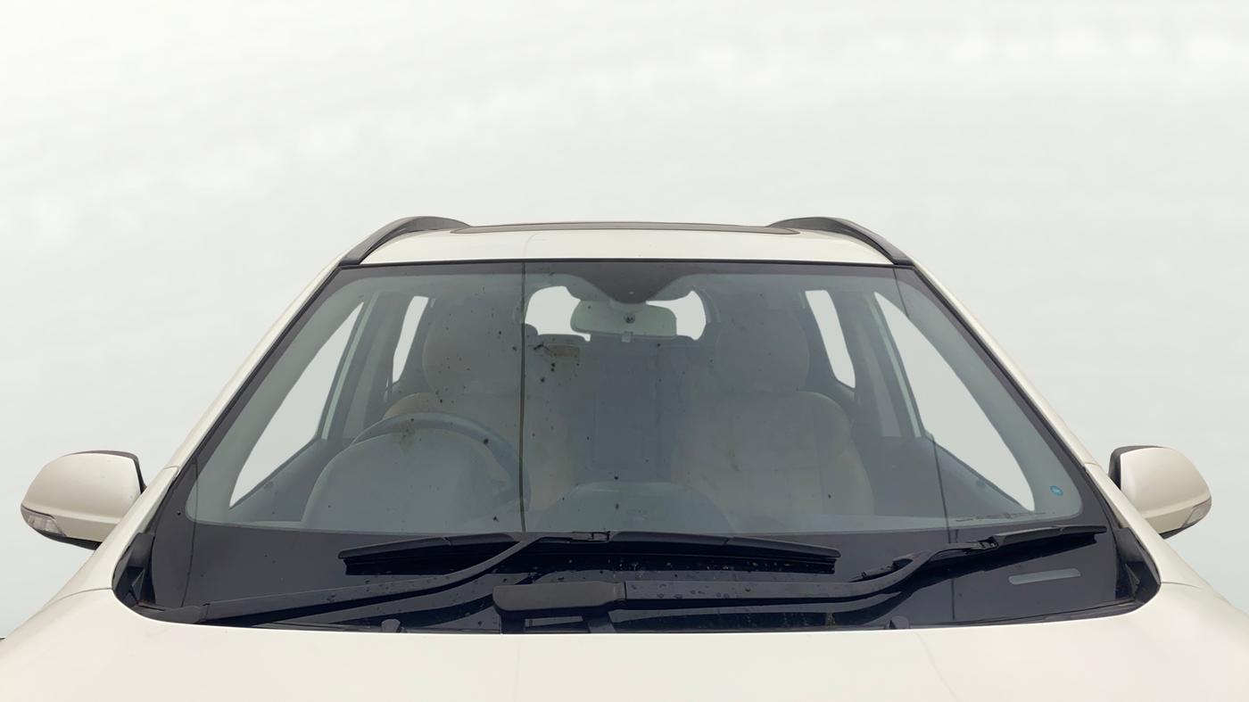 2020 Mahindra XUV500 W9, Diesel, Manual, 78,213 km, Front Windshield