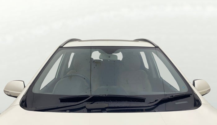 2020 Mahindra XUV500 W9, Diesel, Manual, 78,213 km, Front Windshield
