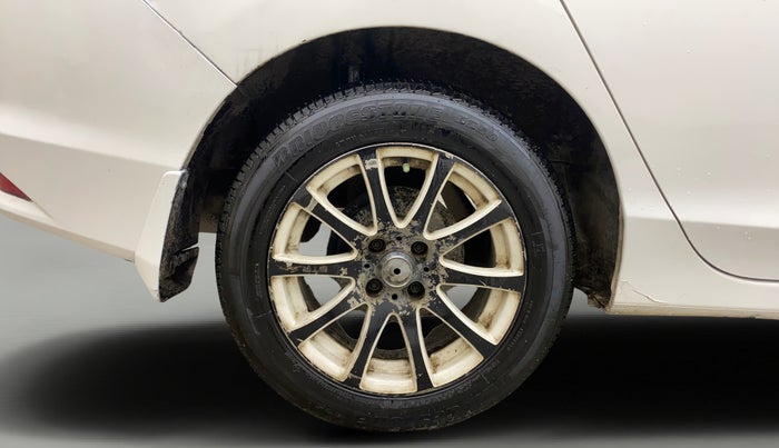 2014 Honda City 1.5L I-VTEC SV, Petrol, Manual, 1,19,596 km, Right Rear Wheel