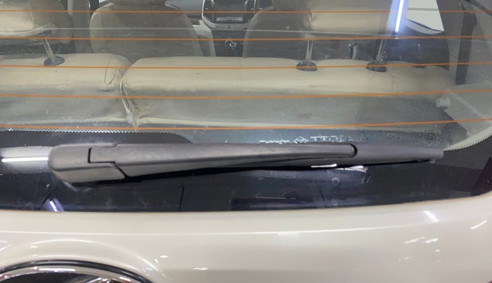 2022 Mahindra XUV300 W8 1.2 PETROL, Petrol, Manual, 36,559 km, Rear Wiper