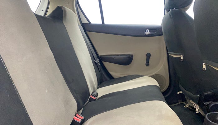 2013 Hyundai i20 ERA 1.2, Petrol, Manual, 77,686 km, Right Side Rear Door Cabin