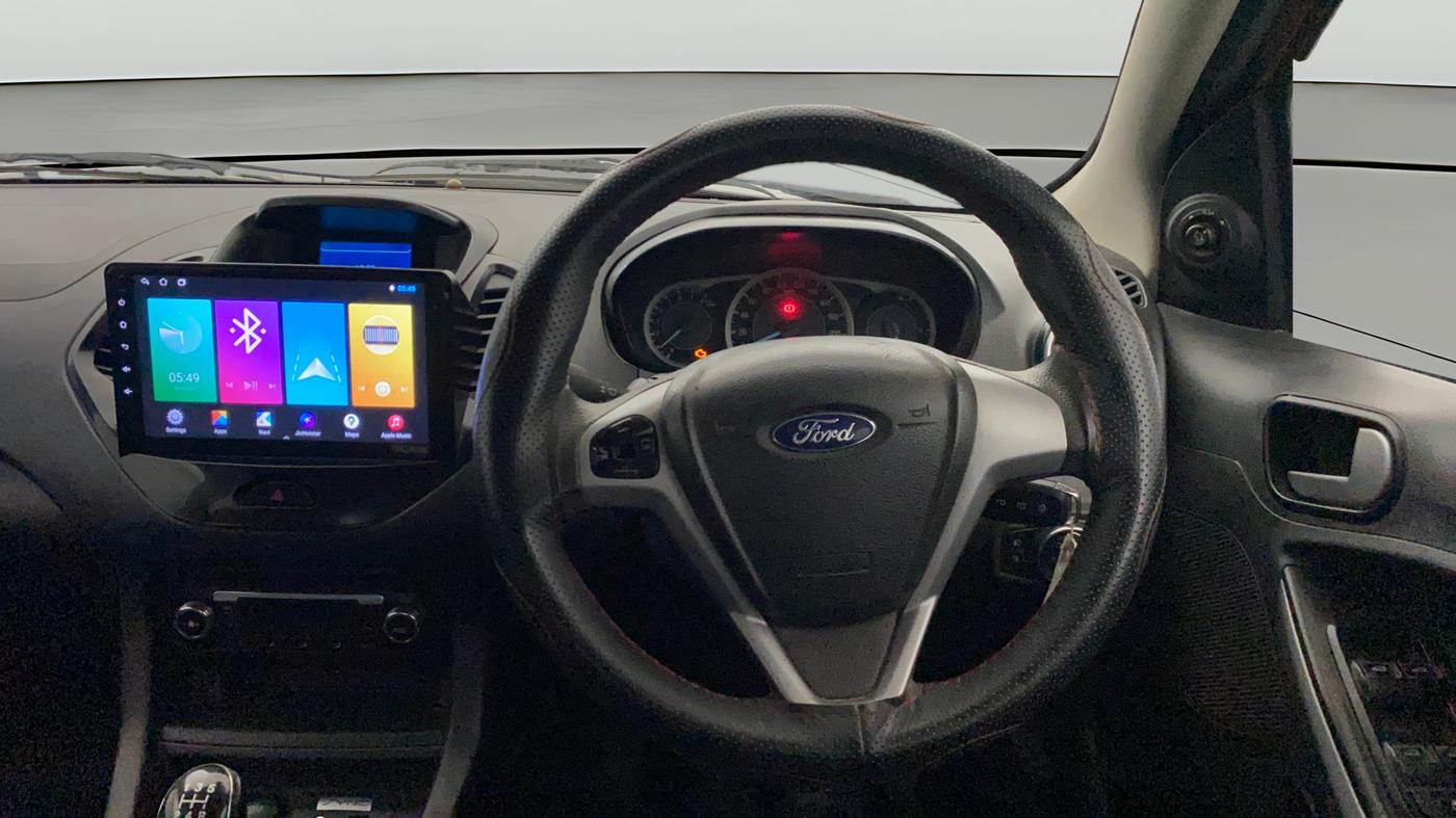 2015 Ford New Figo TITANIUM 1.2 PETROL MT, Petrol, Manual, 1,07,446 km, Steering Wheel Close Up