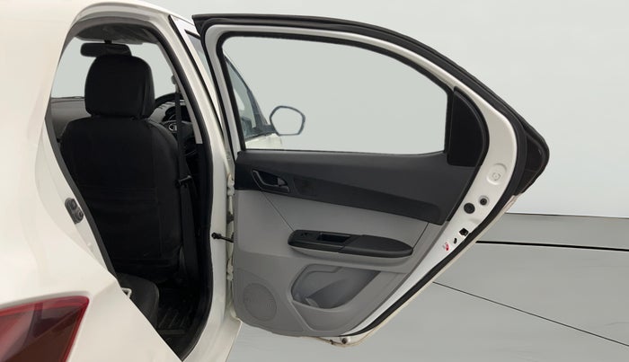 2022 Tata Tiago XT CNG, CNG, Manual, 27,376 km, RHS Rear Door