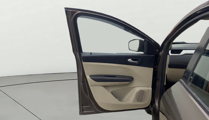 2024 Renault TRIBER RXZ, Petrol, Manual, 51,144 km, LHS Front Door