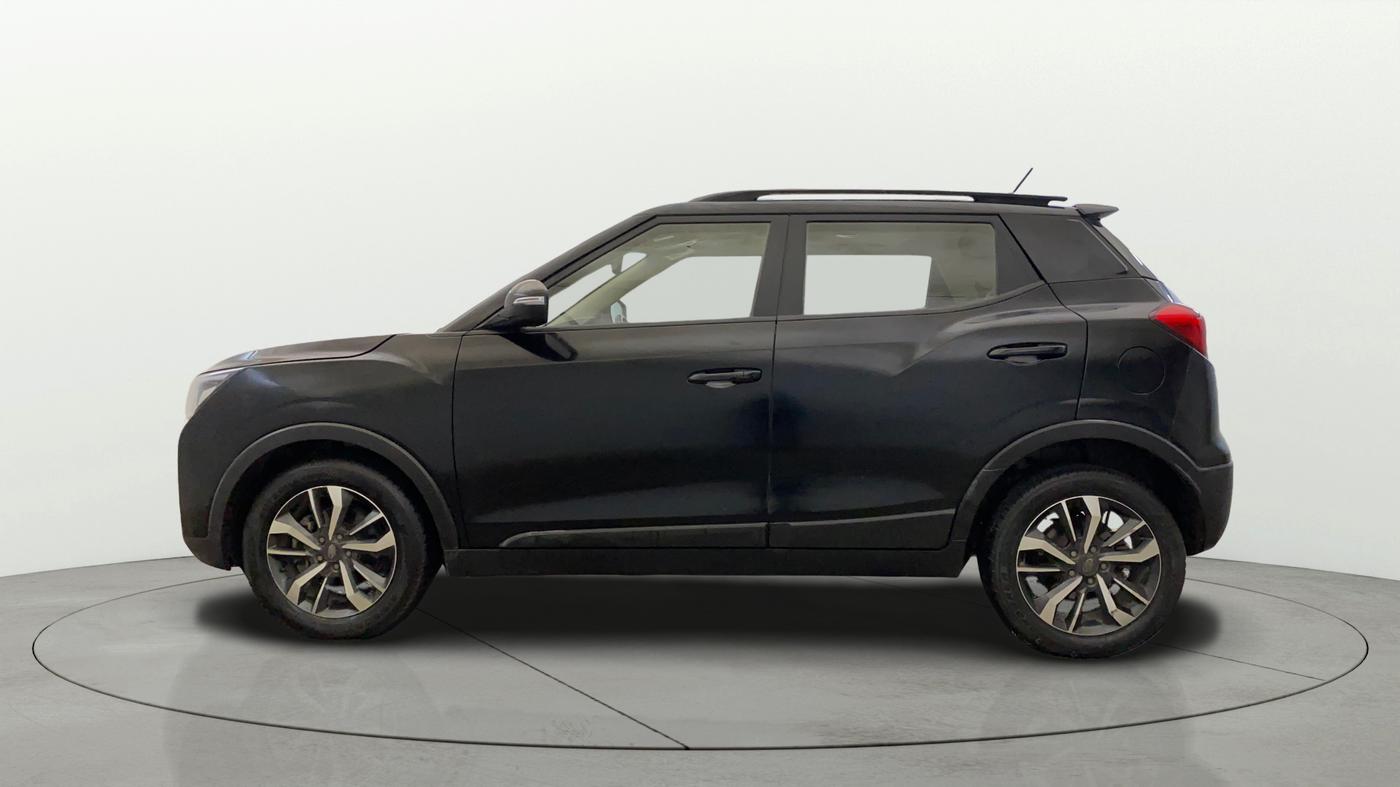 2020 Mahindra XUV300 W8 (O) 1.2 PETROL, Petrol, Manual, 85,956 km, Left Side