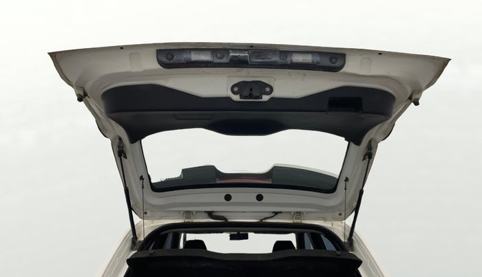 2021 Nissan MAGNITE XL, Petrol, Manual, 93,306 km, Boot Door Open