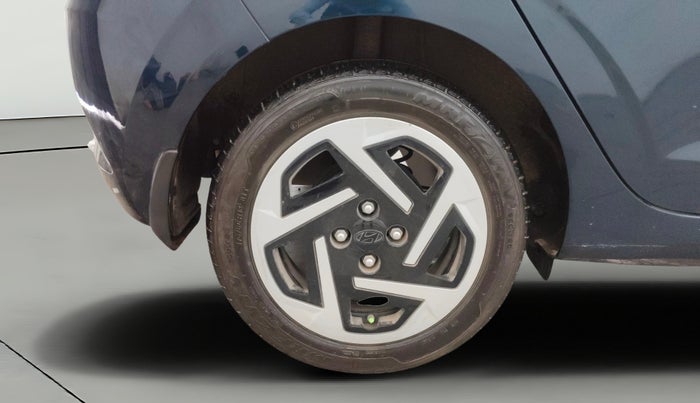 2024 Hyundai GRAND I10 NIOS SPORTZ AMT 1.2 KAPPA VTVT, Petrol, Automatic, 11,067 km, Right Rear Wheel