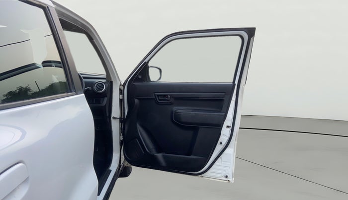 2020 Maruti S PRESSO VXI PLUS AMT, Petrol, Automatic, 45,577 km, RHS Front Door