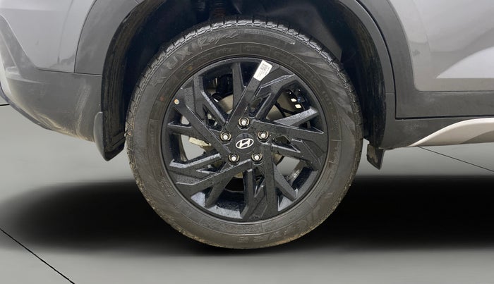 2025 Hyundai Creta 1.5 S (O) MPi iVT, Petrol, Automatic, 3,050 km, Right Rear Wheel