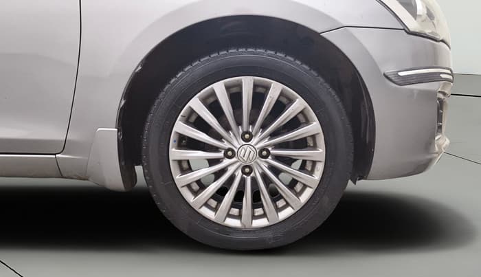 2017 Maruti Ciaz ALPHA  AT 1.4  PETROL, Petrol, Automatic, 94,064 km, Right Front Wheel
