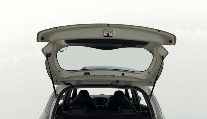 2018 Hyundai Grand i10 ASTA 1.2 KAPPA VTVT, CNG, Manual, 62,098 km, Boot Door Open