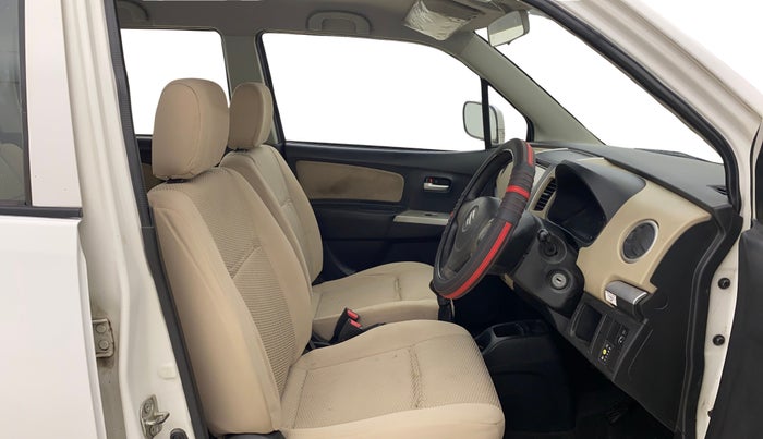 2018 Maruti Wagon R 1.0 LXI CNG, CNG, Manual, 69,441 km, Right Side Front Door Cabin