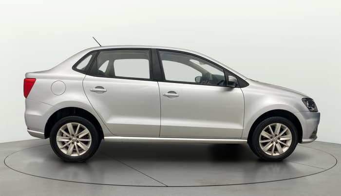2016 Volkswagen Ameo HIGHLINE1.2L, Petrol, Manual, 40,059 km, Right Side View