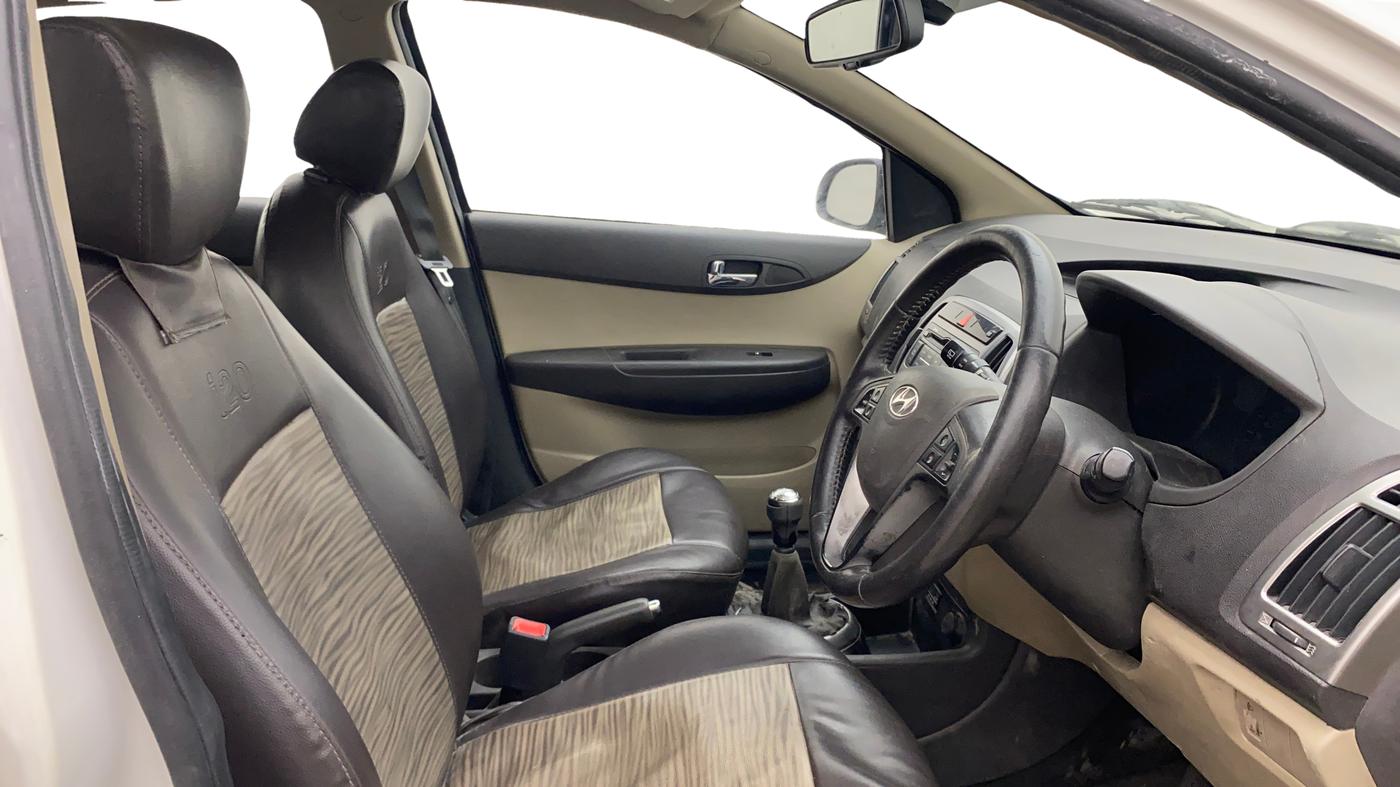 2014 Hyundai Elite i20 ASTA 1.2, Petrol, Manual, 67,012 km, Right Side Front Door Cabin