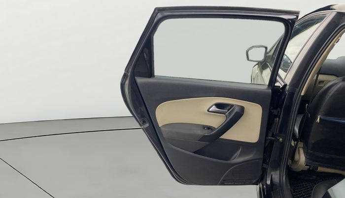 2013 Volkswagen Polo HIGHLINE1.2L, Petrol, Manual, 1,42,355 km, LHS Rear Door