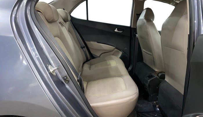 2019 Hyundai Xcent SX 1.2, Petrol, Manual, 70,054 km, Right Side Rear Door Cabin