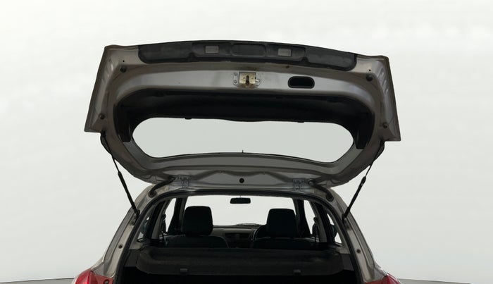 2014 Maruti Swift LXI, Petrol, Manual, 61,207 km, Boot Door Open