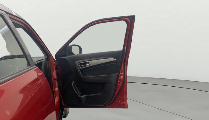 2019 Maruti Vitara Brezza ZDI PLUS DUAL TONE, Diesel, Manual, 35,944 km, RHS Front Door