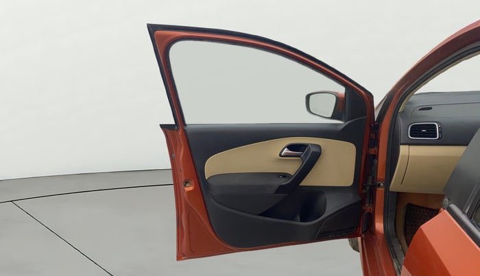 2014 Volkswagen Polo HIGHLINE1.5L, Diesel, Manual, 86,989 km, LHS Front Door