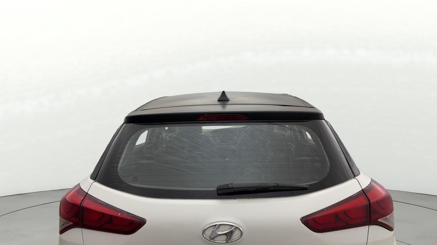 2015 Hyundai Elite i20 ASTA 1.2, CNG, Manual, 77,640 km, Rear Windshield