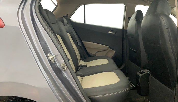 2015 Hyundai Grand i10 SPORTZ 1.2 KAPPA VTVT, Petrol, Manual, 45,848 km, Right Side Rear Door Cabin