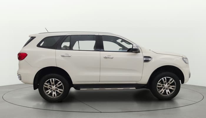 2017 Ford Endeavour TITANIUM 3.2 4X4 AT, Diesel, Automatic, 86,194 km, Right Side View