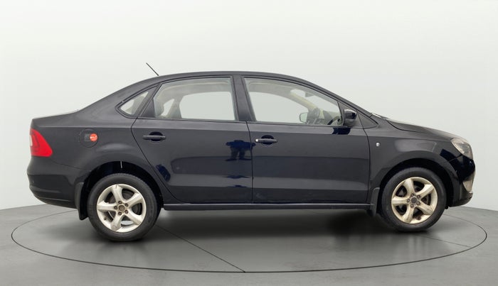 2014 Skoda Rapid ELEGANCE 1.6 MPI MT, Petrol, Manual, 51,774 km, Right Side View