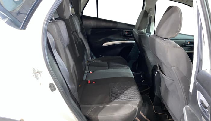 2017 Maruti S Cross ZETA 1.3, Diesel, Manual, 92,556 km, Right Side Rear Door Cabin