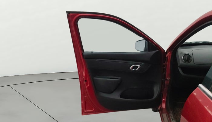 2018 Renault Kwid RXT 1.0 AMT (O), Petrol, Automatic, 53,239 km, LHS Front Door