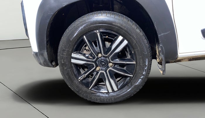 2022 Renault Kwid CLIMBER MT 1.0, Petrol, Manual, 16,332 km, Left Front Wheel