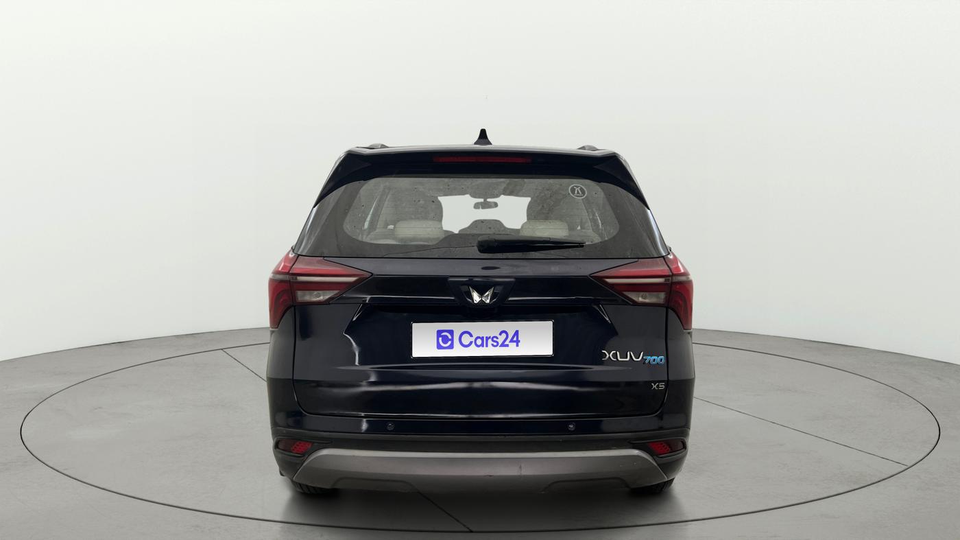 2022 Mahindra XUV700 AX 5 P MT 7 STR, Petrol, Manual, 39,638 km, Back/Rear