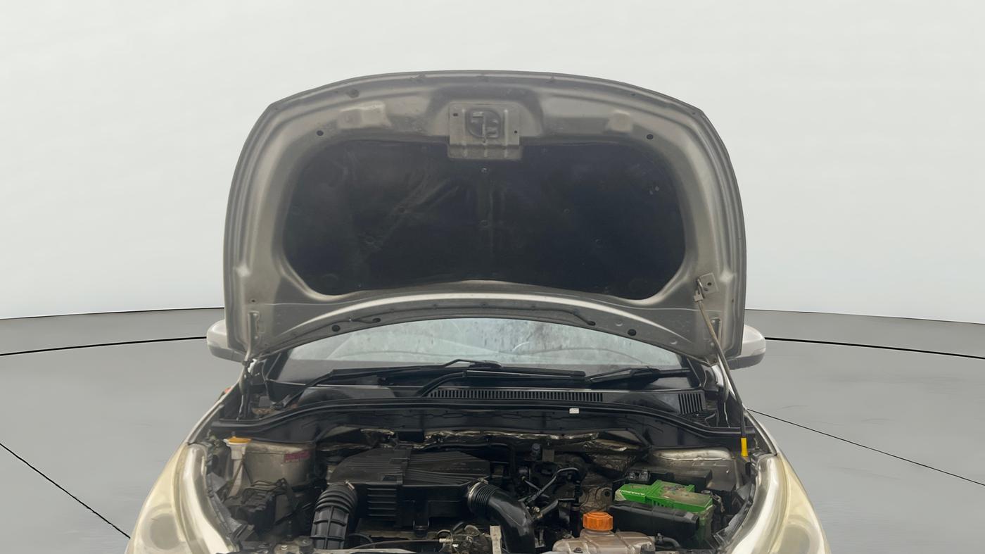 2015 Tata Zest XMS PETROL, Petrol, Manual, 75,897 km, Open Bonet