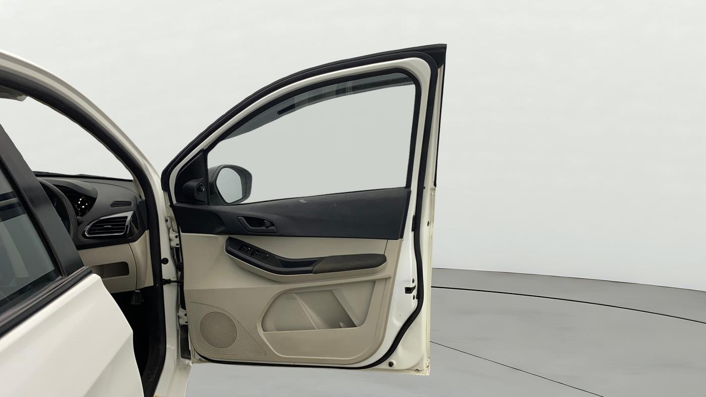 2024 Tata TIGOR  XZA CNG, CNG, Automatic, 25,474 km, RHS Front Door